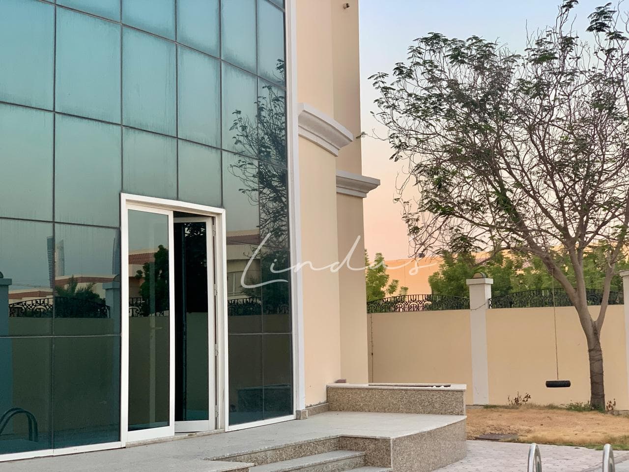 Prime Location | Skyline View | Private Pool