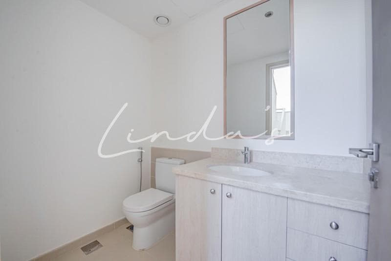 Single Row 4 bed| Well Maintained | Vacant Soon