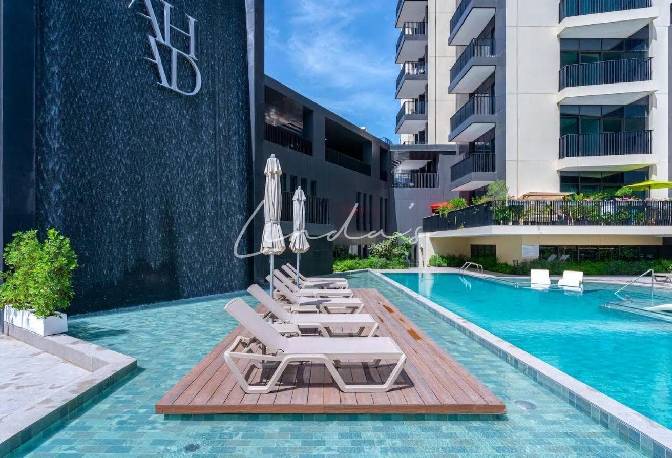 Furnished | Water View | Mid Floor | Studio