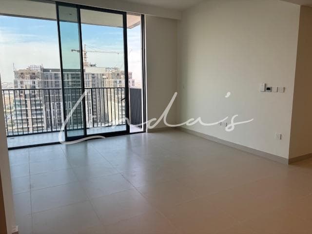 Full park view | Unfurnished | Exclusive