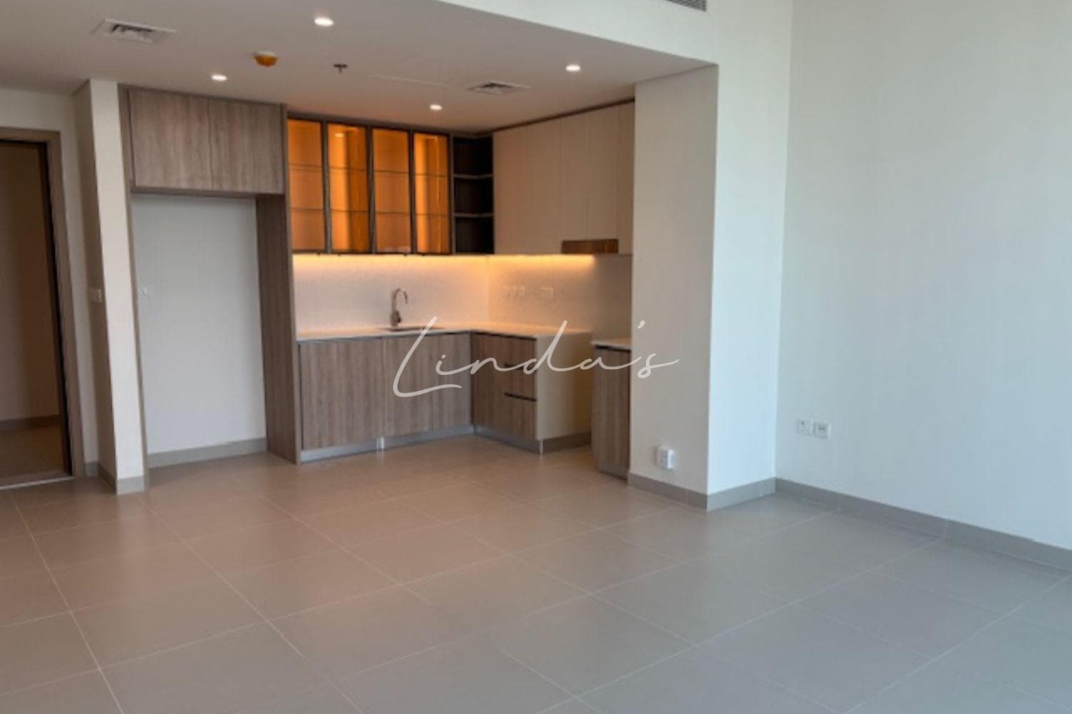 High Floor | 2BR | villa and sidra views