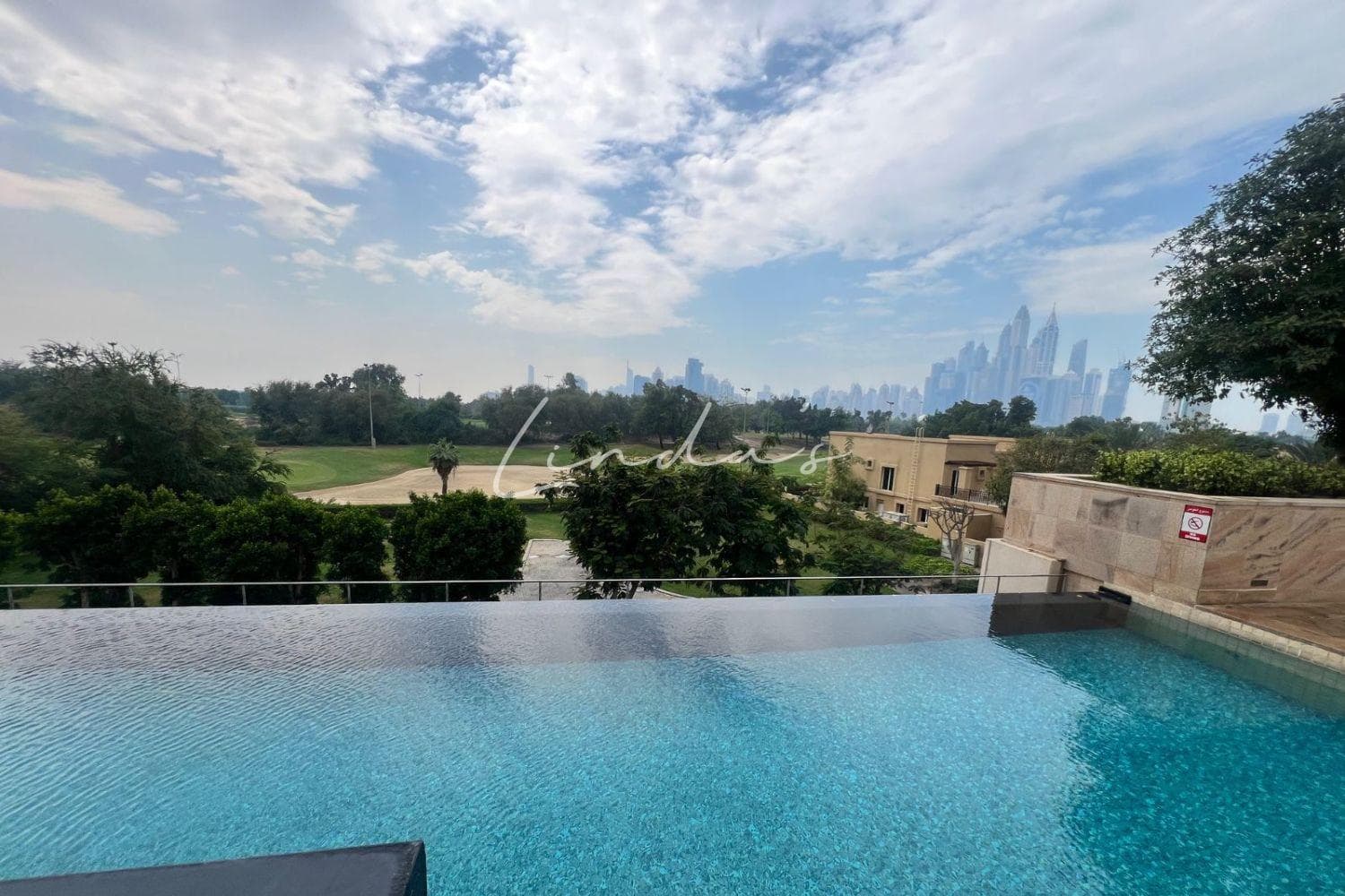 Spectacular view| Spacious | High floor