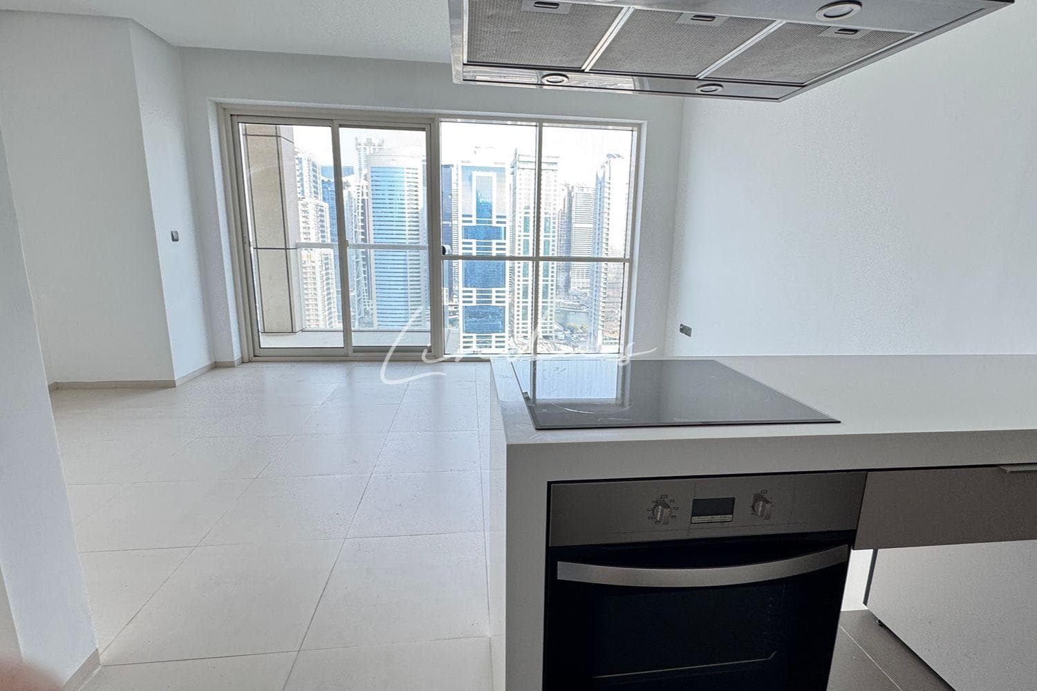 Spacious Studio | Unfurnished | Chiller Free