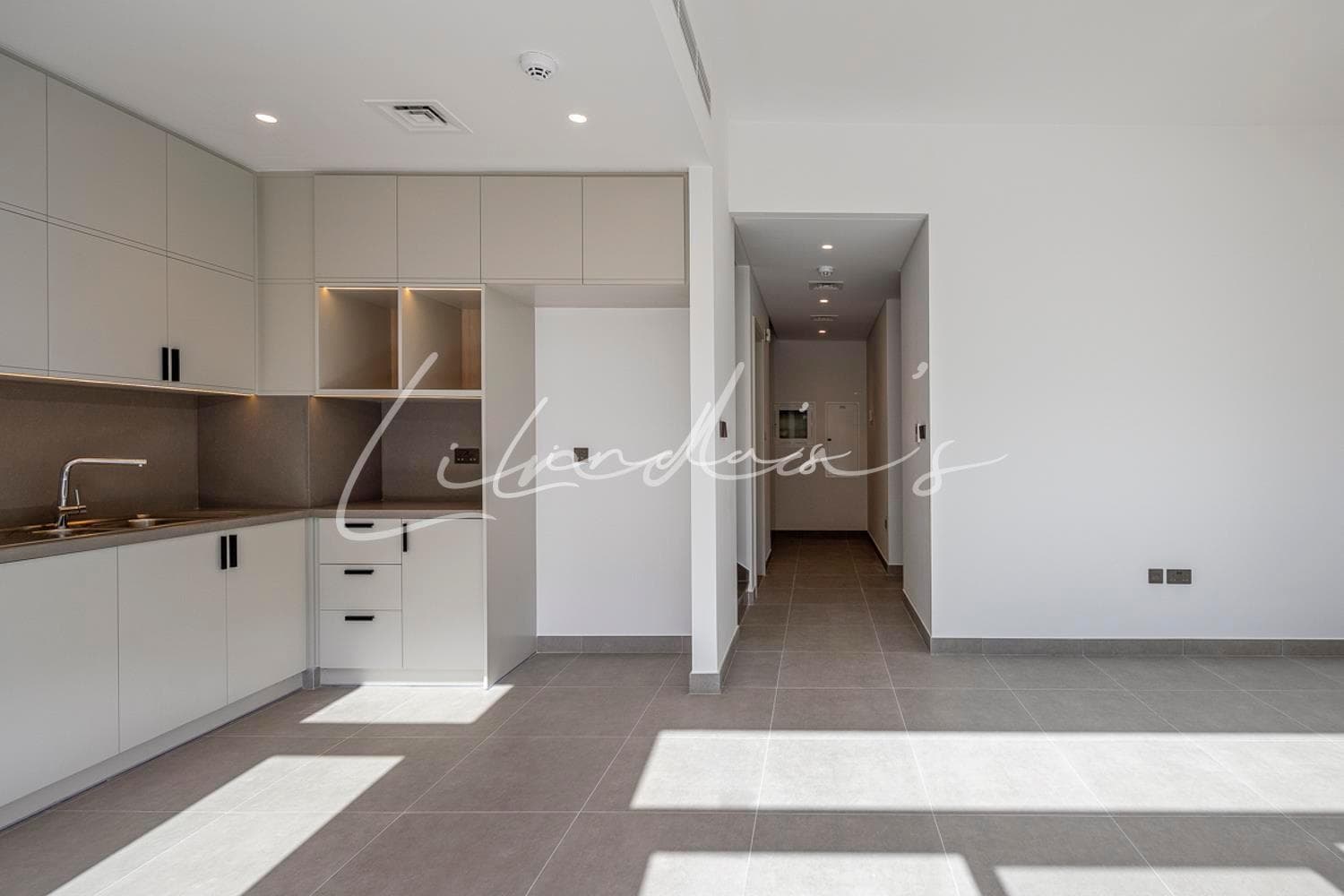 3-Bed Townhouse | Unfurnished | Vacant