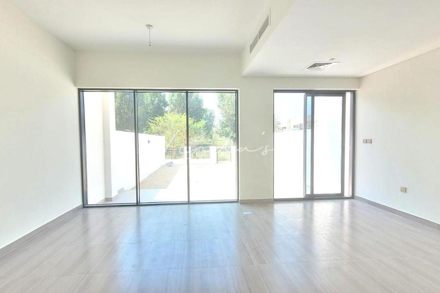Single Row | 4 Beds | Unfurnished I Extended
