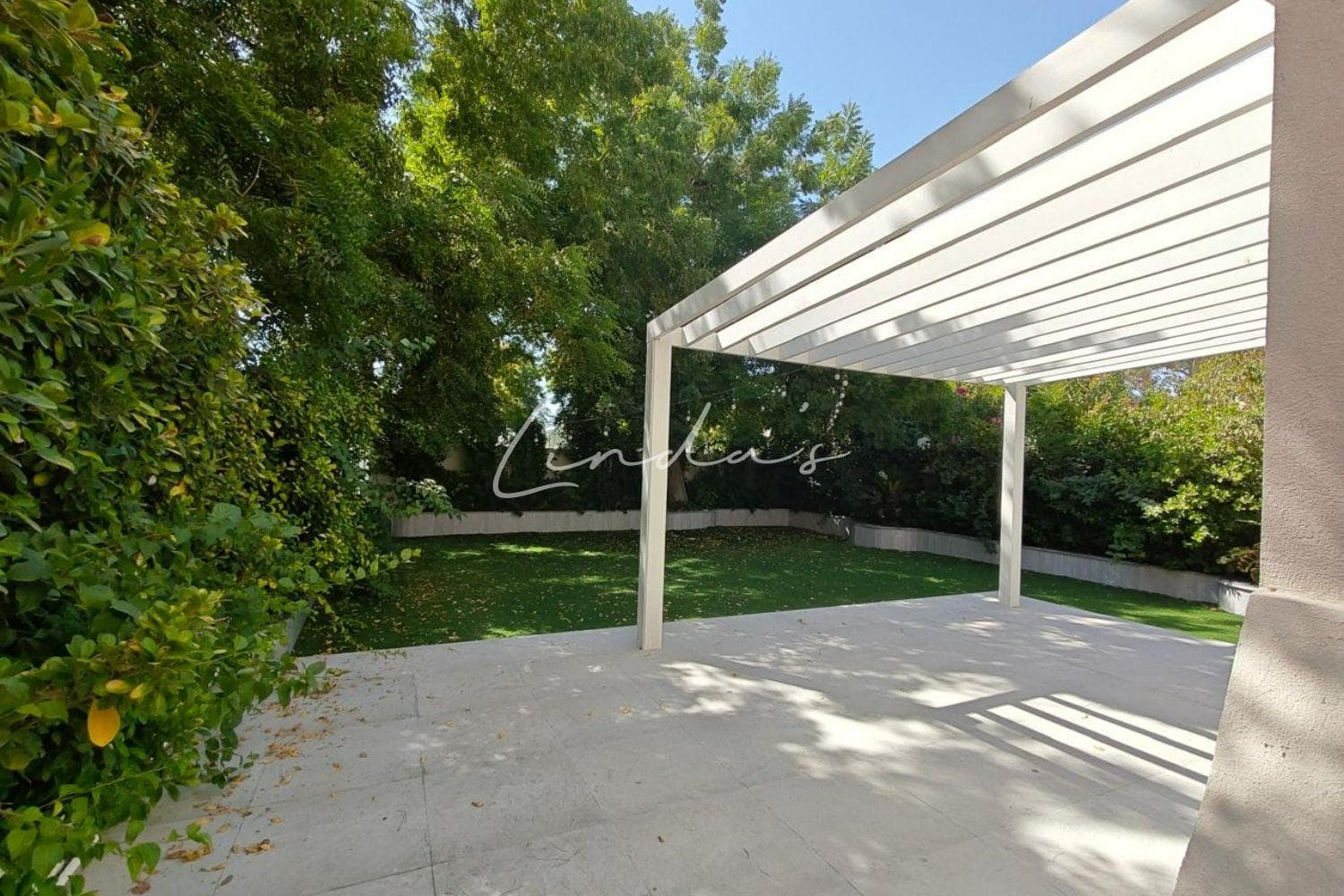 Single Row | Upgraded | three bed plus Maids Room