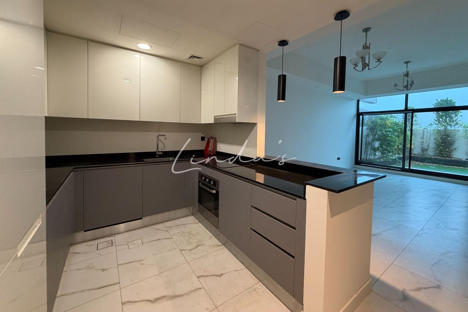 4BR+Maid | Mid Unit | District 11 MBR Quiet Area