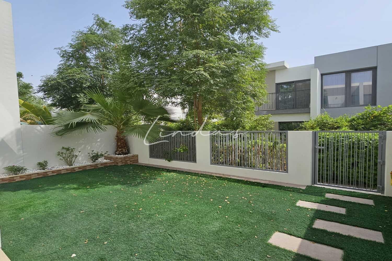 Desired Community | Bright | Close to amenities