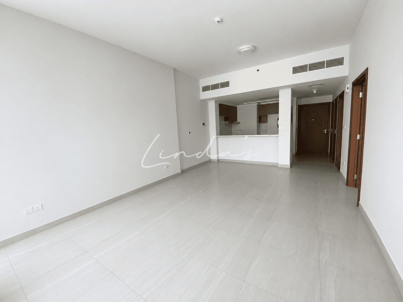 Burj Khalifa View | Spacious | Modern