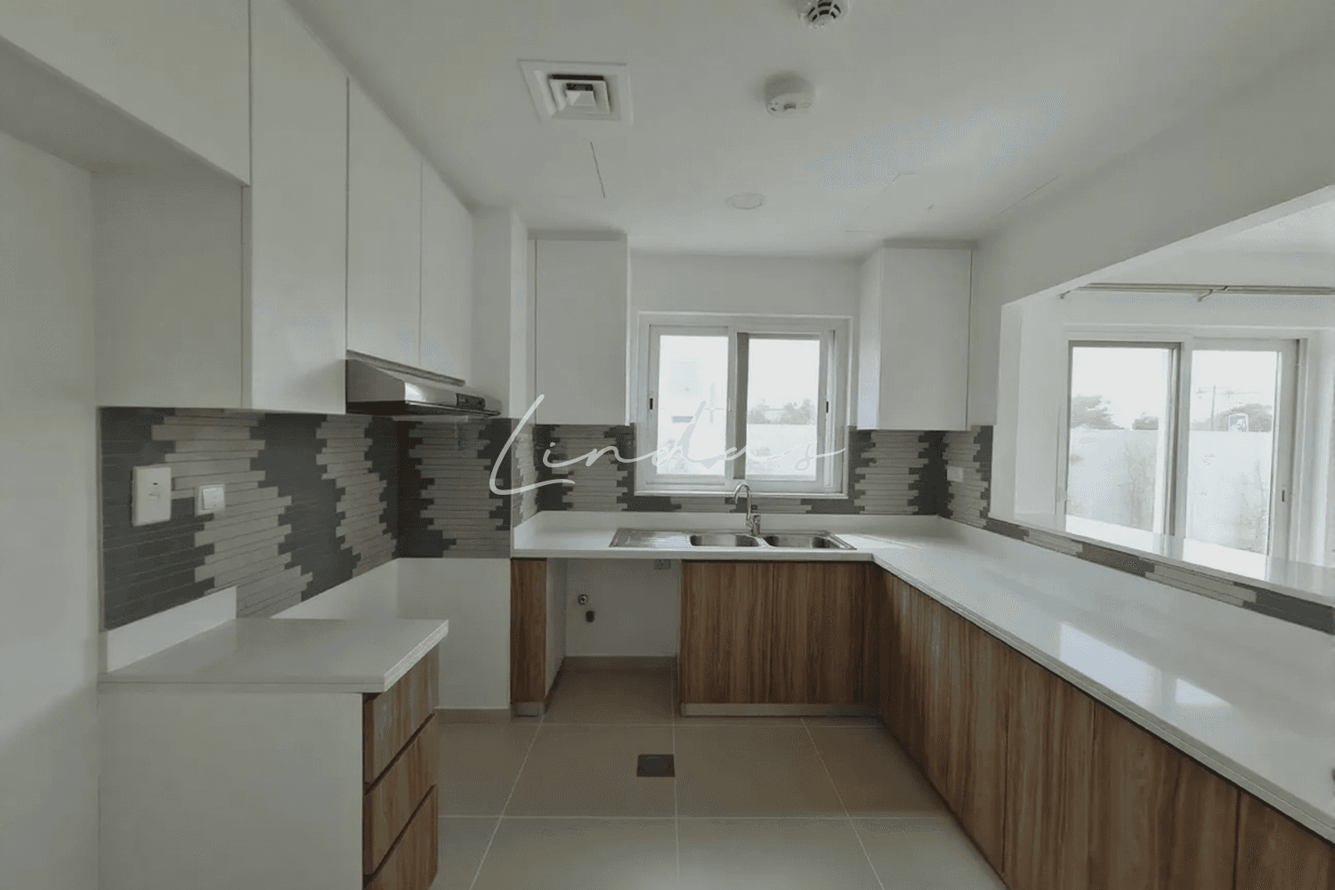 Close to Park and pool | Tenanted | Back to Back