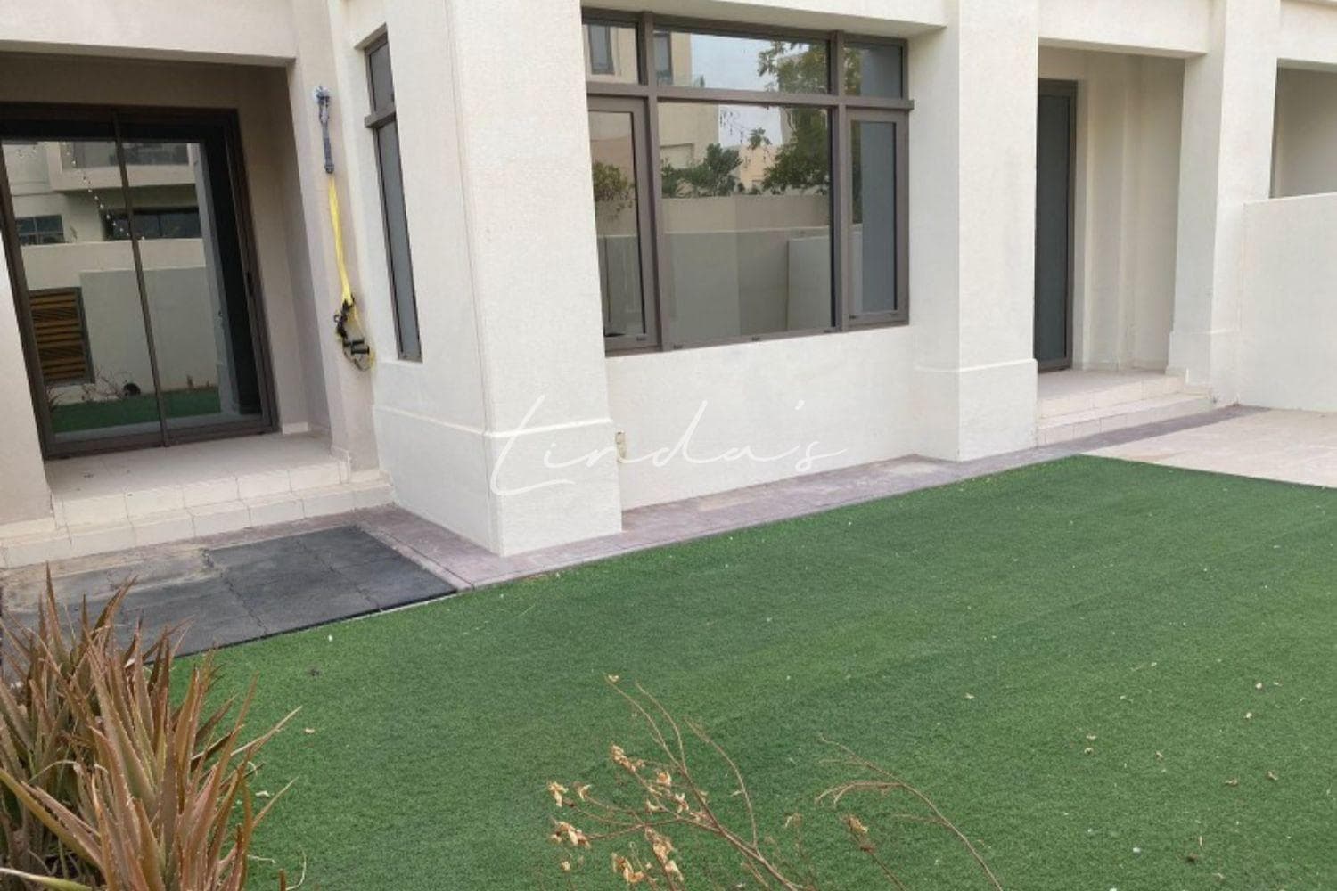 3 Bed Townhouse | Unfurnished |Vacant |Best locati