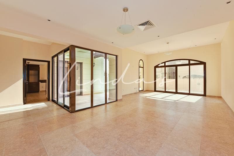 Single Row | Landscaped | Close to Pool and park