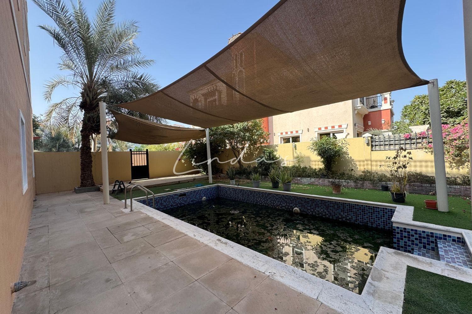 Ready to Move in I Well maintained Garden and Pool