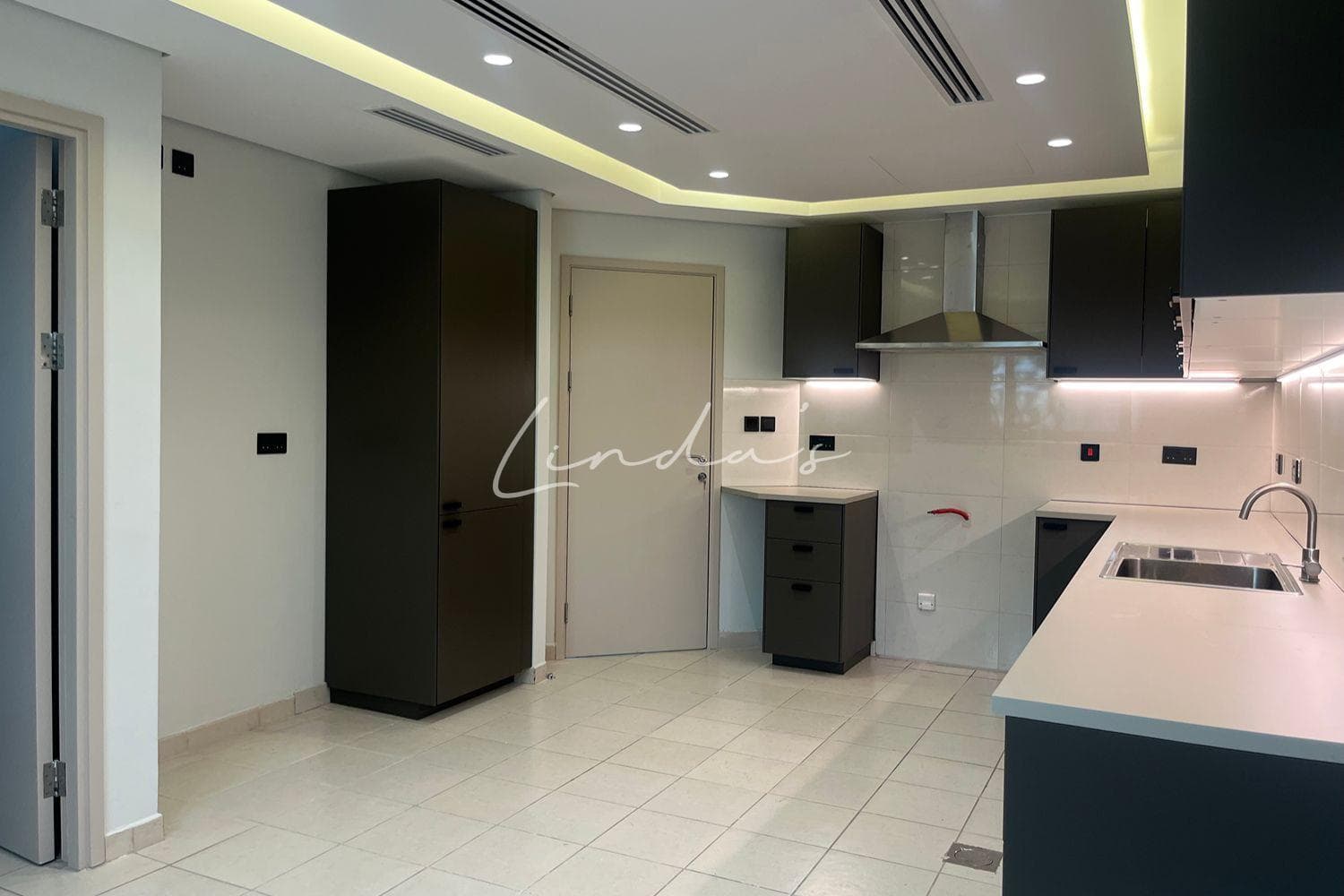 Spacious | Vacant l Partially Upgraded