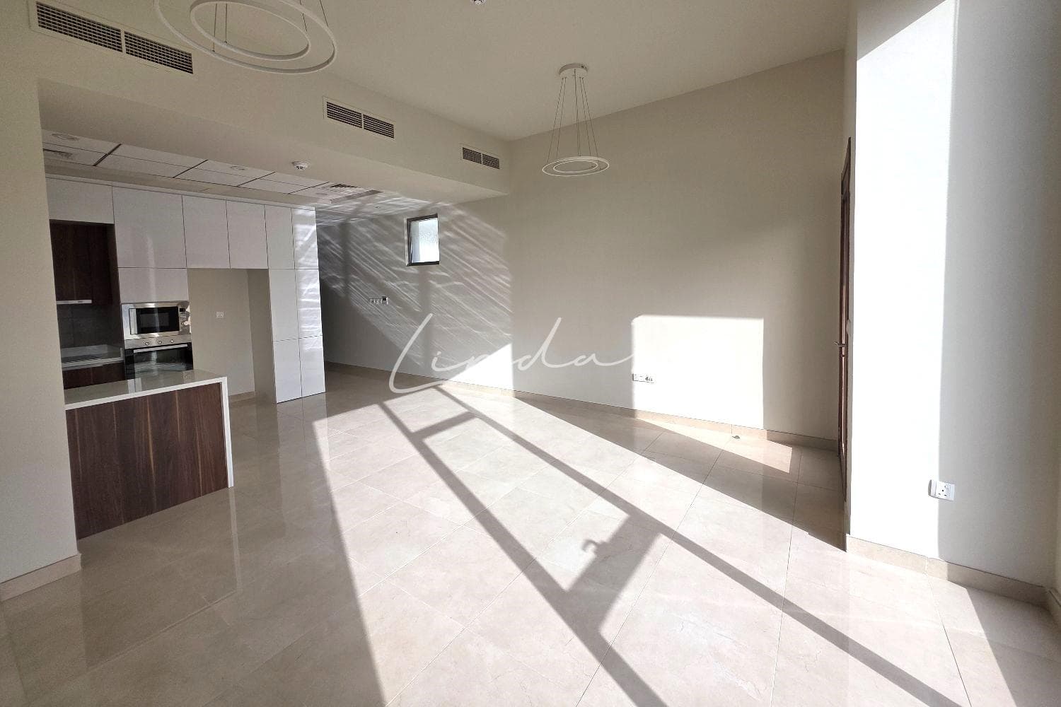 Single Row | Modern| Vacant | Near Arbor School