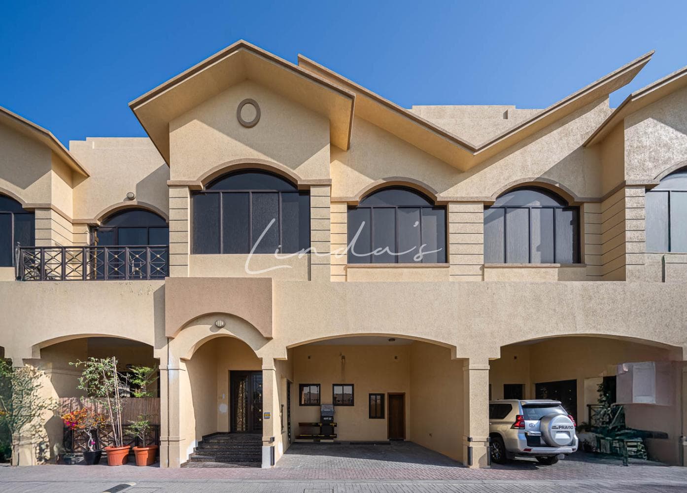 Pool and Gym| Gated Compound| Immaculate Villa